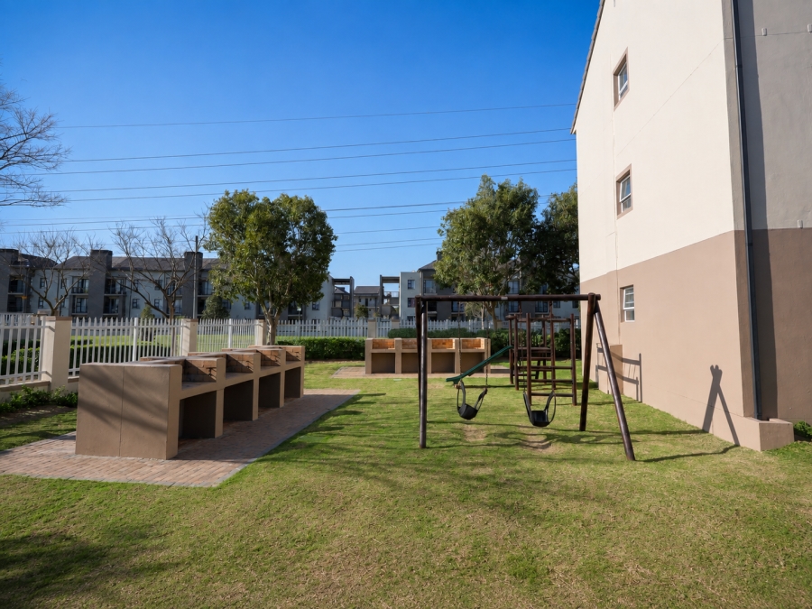 2 Bedroom Property for Sale in Buh Rein Estate Western Cape